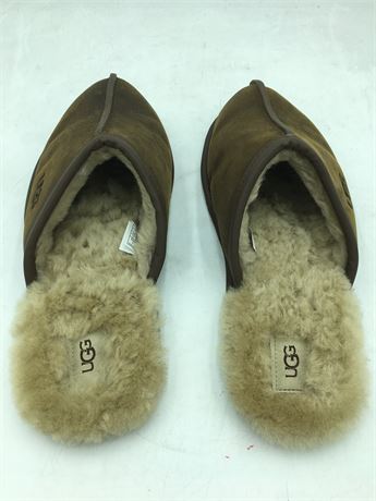 Ugg: Fleece Lined Scuff Slippers - MenDark Brown11