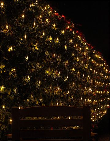 Joiedomi 300 LED Christmas Net Lights (Warm White)