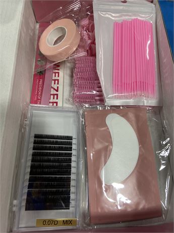 EyeLash Extension Kit WIth Eye Gel Pads