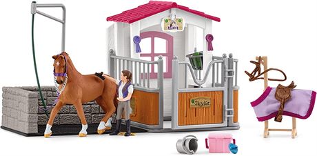 Schleich Horse Club 13-Piece Toy, Horse Wash Area with Stall