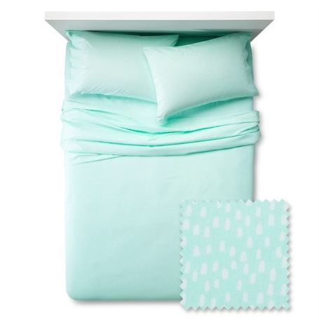 Pillowfort Mint Mini Dots Sheet Set (Queen)