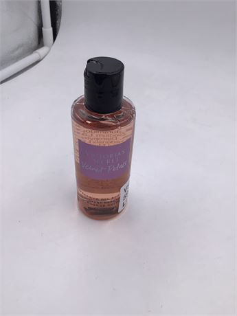 Victoria Secret - Velvet Petals Gel, 3oz- Body Wash