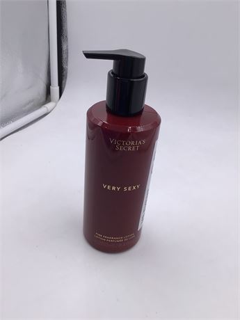 Victoria Secret - Very Sexy, 8.4oz- Body Lotion