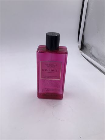 Victoria Secret Bombshell Passion, 8.4oz. Body Mist