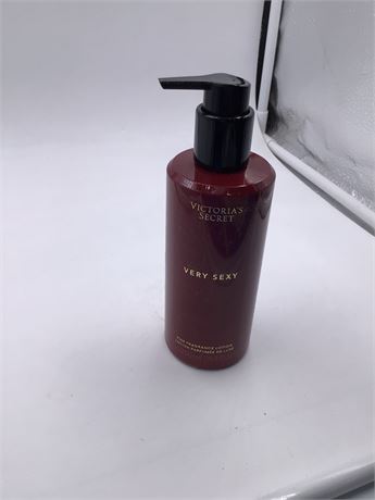 Victoria Secret Very Sexy, 8.4oz. Body Lotion