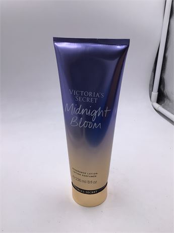 Victoria Secret Midnight Bloom, 8oz. Body Lotion