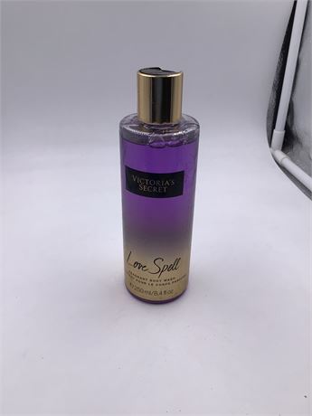 Victoria Secret Love Spell, 8.4oz. Body Wash