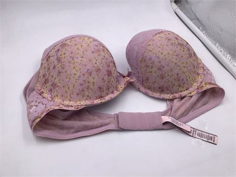 Victoria Secret Pink w/Floral & Lace Bra - Wired - Push-Up - 34C