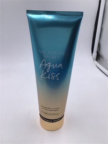 Victoria Secret Aqua Kiss, 8oz. Body Lotion