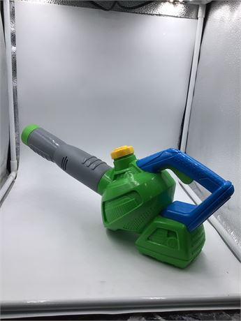 Maxx Bubbles Toy Bubble Leaf Blower, Bubbles not Included