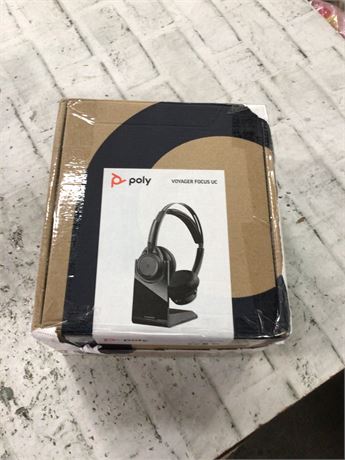 Plantronics Voyager Focus UC with Charge Stand