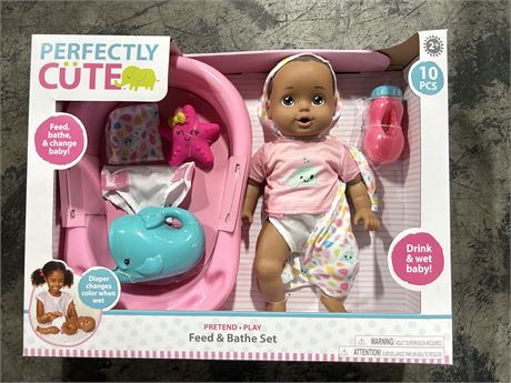 Perfectly Cute Feed & Bath Set - Play Toys - NEW