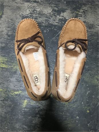 UGG - Slippers - Women's - 7