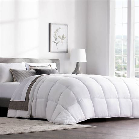 WEEKENDER Hypoallergenic Quilted Down Alternative Comforter California King