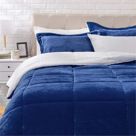 Amazon Basics Micromink Sherpa 3 Piece Comforter Bed Set, Full/Queen, Navy Blue