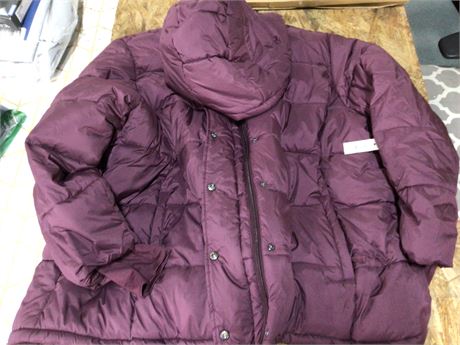 Amazon Essentials Womens Heavyweight Long-Sleeve Hooded Puffer Coat 3XL Burgandy