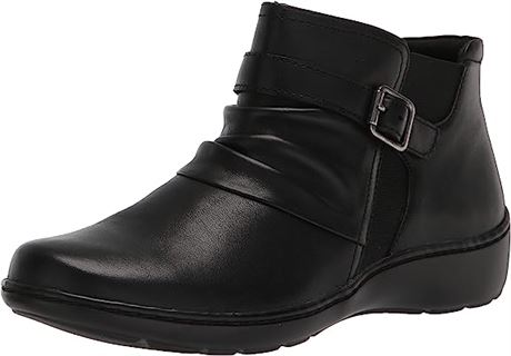 Clarks - BootsWomen's - 8.5