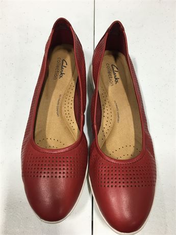 Clarks - Flats - Women's - 7