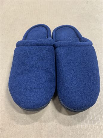 Isotoner Slipper, 8.5-9