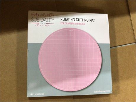 Sue Daley 16-Inch Rotating Cutting Mat, Pink