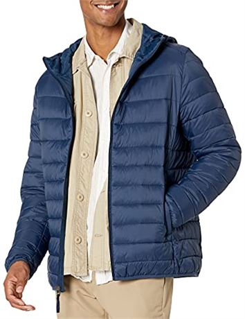 Amazon Essentials Men's Lightweight Water-Resistant Hooded Puffer Jacket, Large