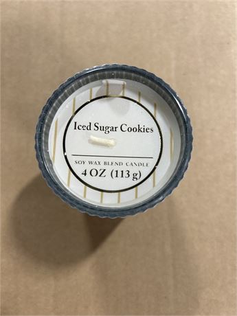 4oz Small Clear Color Spray with Gold Rim Iced Sugar Cookies White -  4 candles