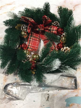 Battery Operated Lighted Christmas Wreath with Bow