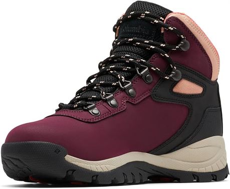 Columbia Women's Newton Ridge Plus, Marionberry/Black, 8.5