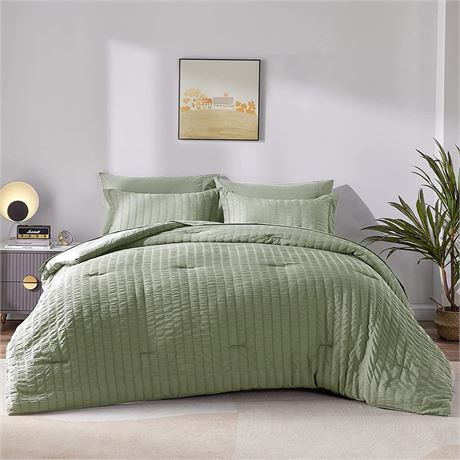 CozyLux Queen Seersucker Comforter, Green