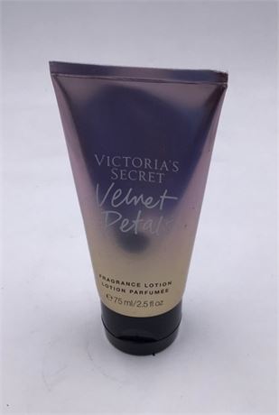 Victoria Secret Velvet Petals, 2.5oz. Body Lotion